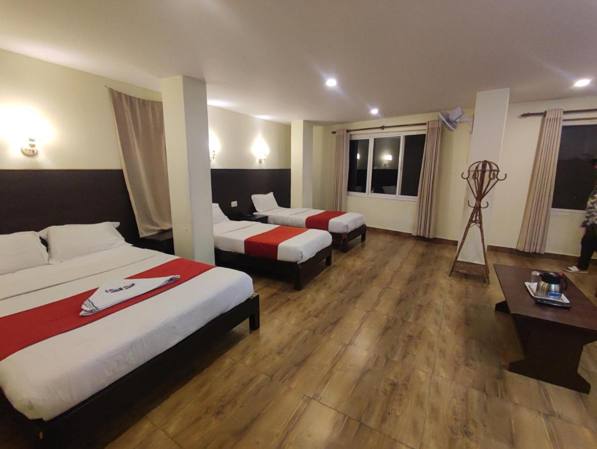 Hotel My Dream Покхара Екстер'єр фото