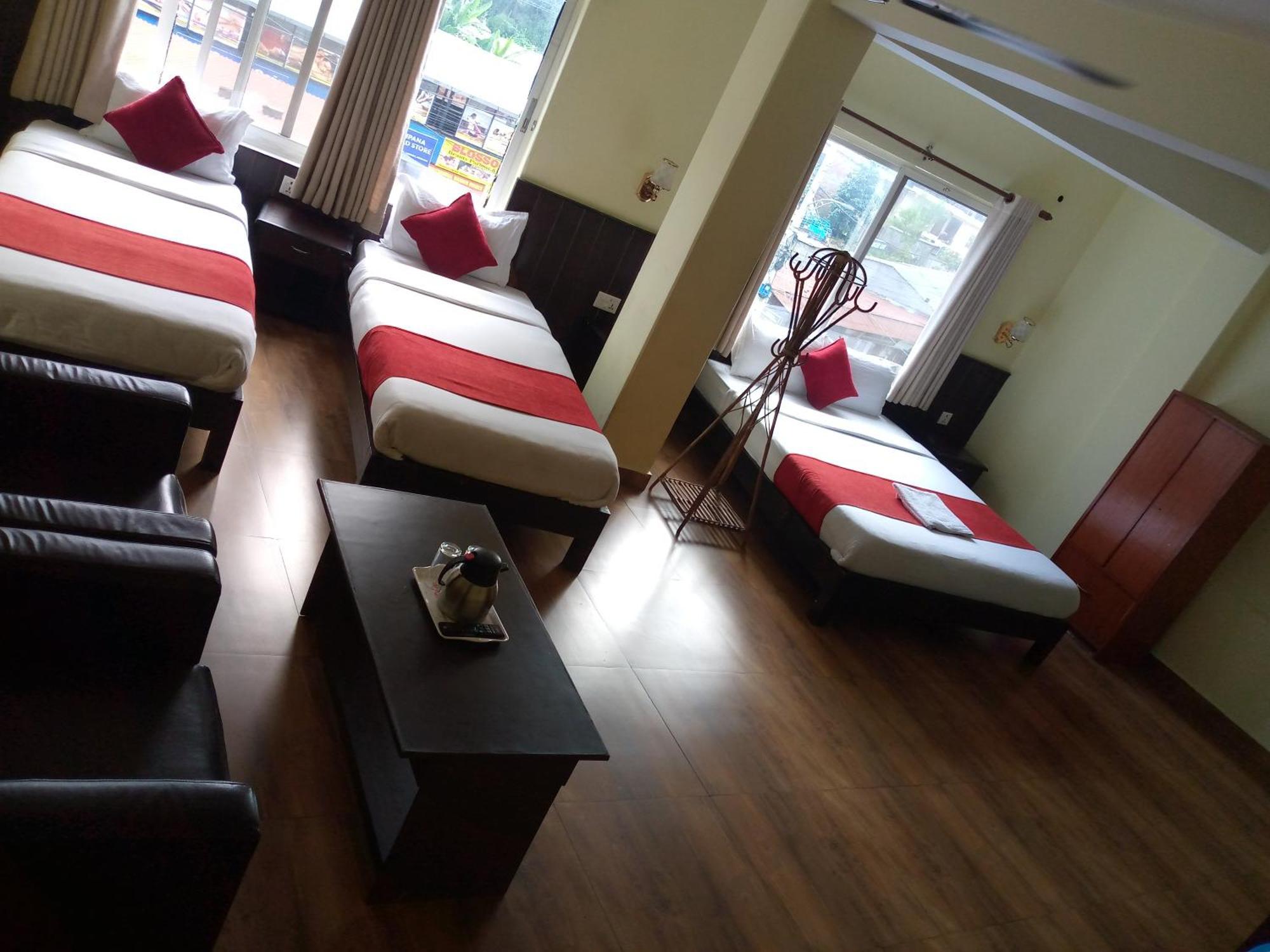 Hotel My Dream Покхара Екстер'єр фото