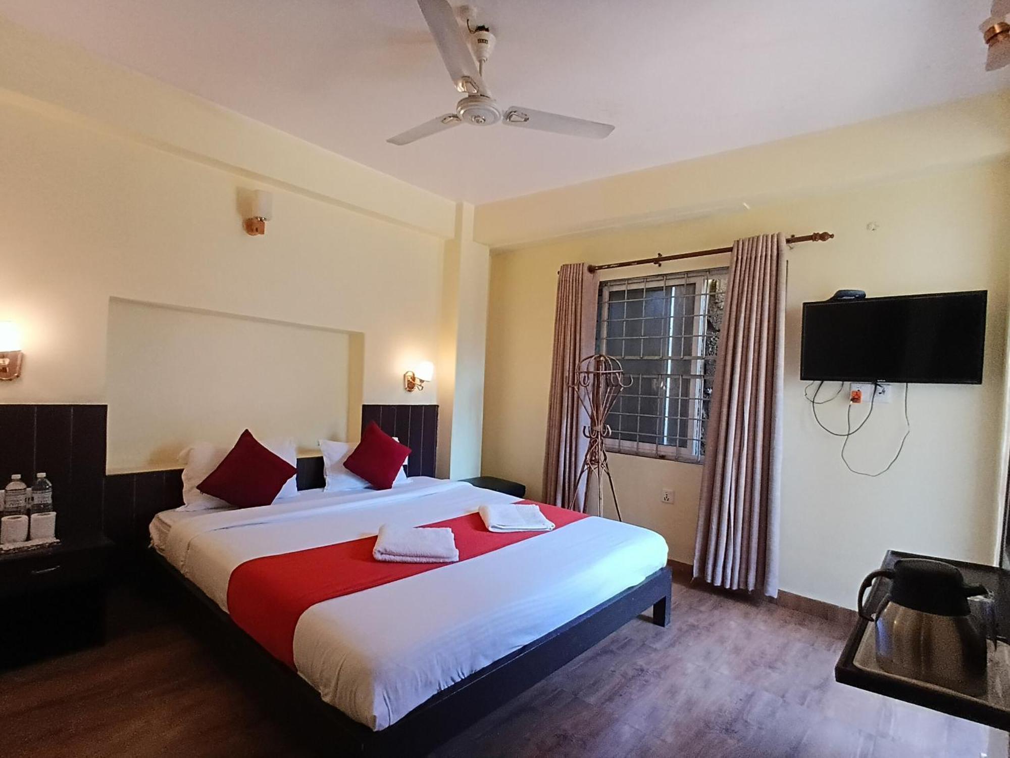 Hotel My Dream Покхара Екстер'єр фото