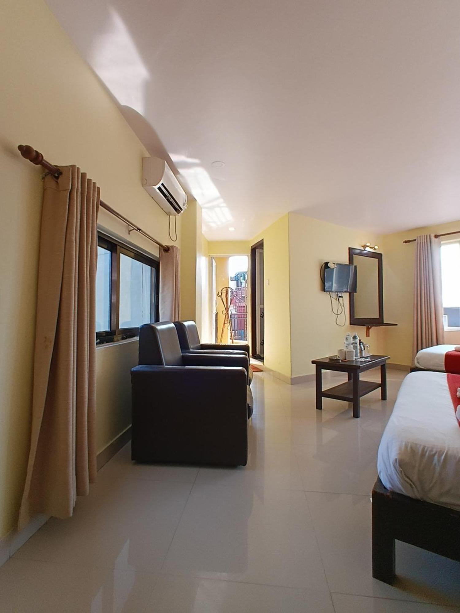 Hotel My Dream Покхара Екстер'єр фото